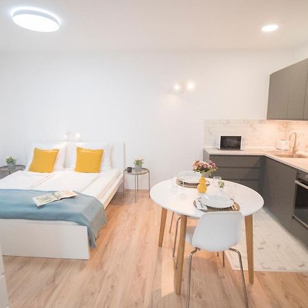K111 Klapka Apartment Boedapest Buitenkant foto
