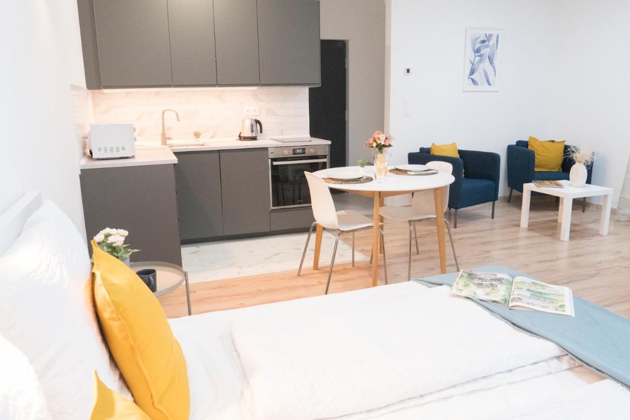K111 Klapka Apartment Boedapest Buitenkant foto