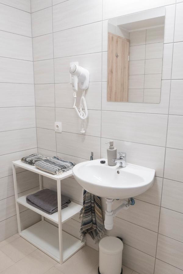 K111 Klapka Apartment Boedapest Buitenkant foto