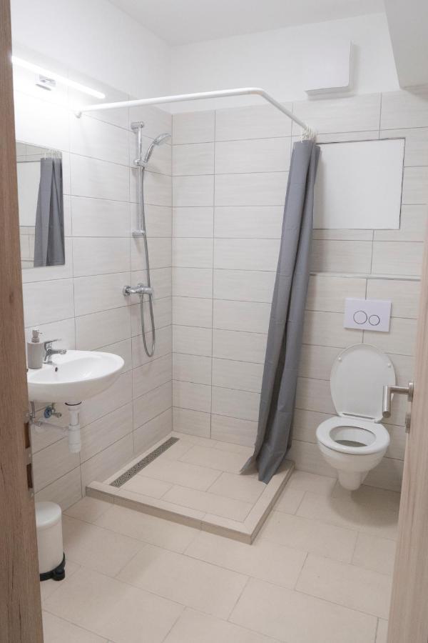 K111 Klapka Apartment Boedapest Buitenkant foto